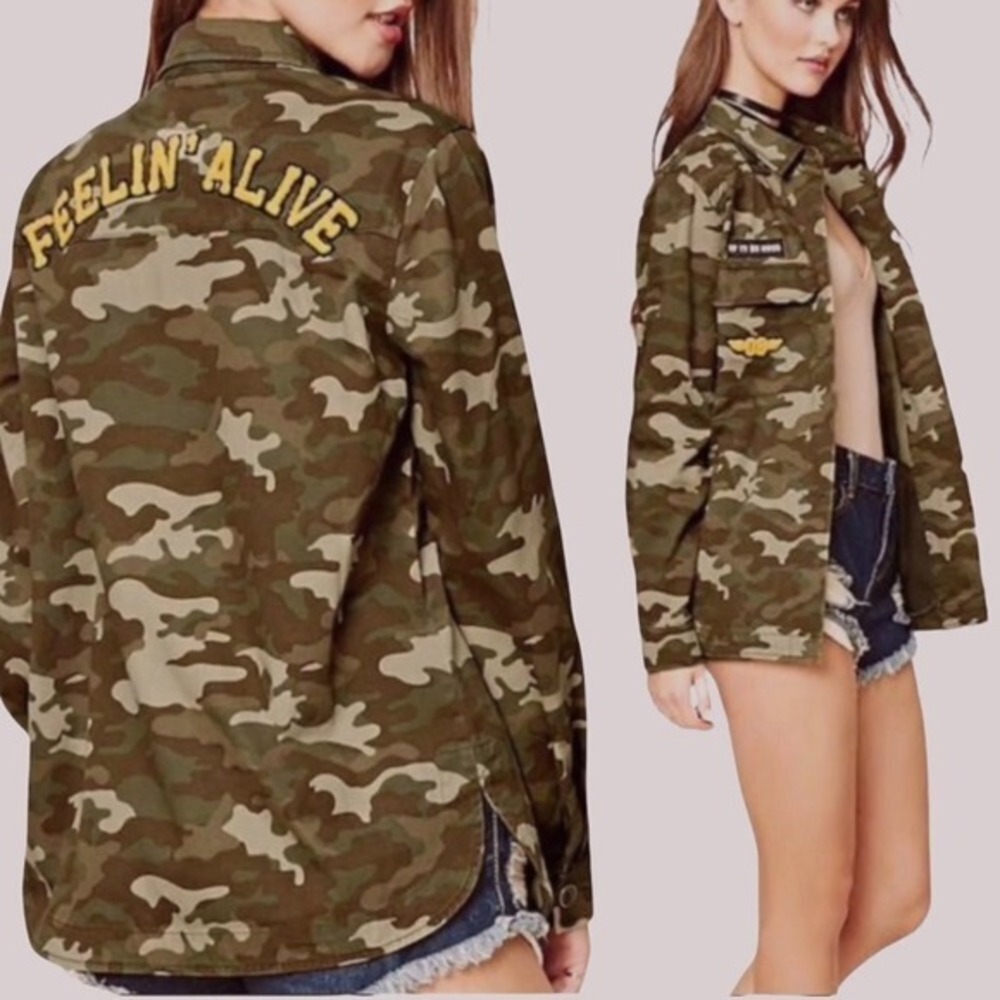 Camo Print Button Down Shirt Jacket with Patches, Military Style, Casual Small - Picture 12 of 14